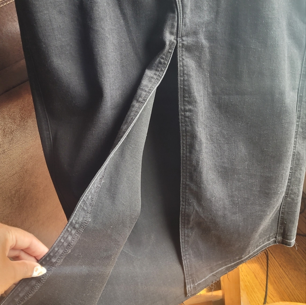 Maurices Black Denim Skirt stretchy and comfy front split - Picture 8 of 12